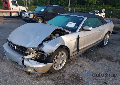 2012 Ford Mustang V6 Premium z USA, uszkodzony, nr VIN 1ZVBP8EM3C5222244